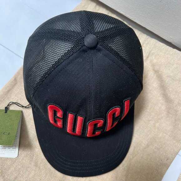 unisex Gucci Embroidered Logo Baseball Cap Black/Red - Picture 1 of 9